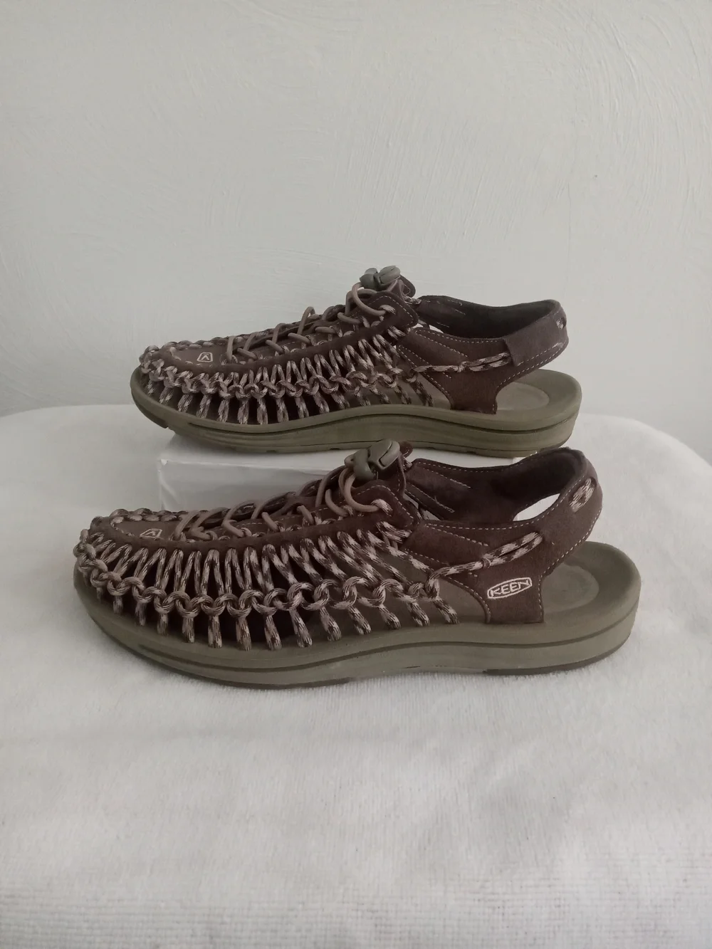 Keen Uneek Olive Green and Brown Woven Sandals Sz 10.5